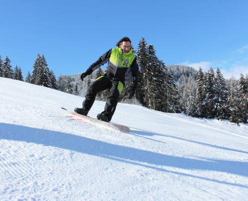 luisls-skischule-snowboard-andy-b