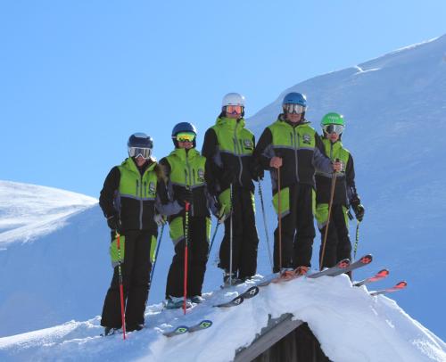 luisls-skischule-team-20