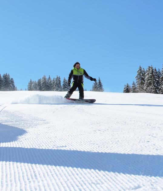 luisls-skischule-snowboard-piste-b