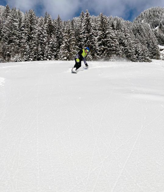 luisls-skischule-snowboard-tiefschnee-02-b